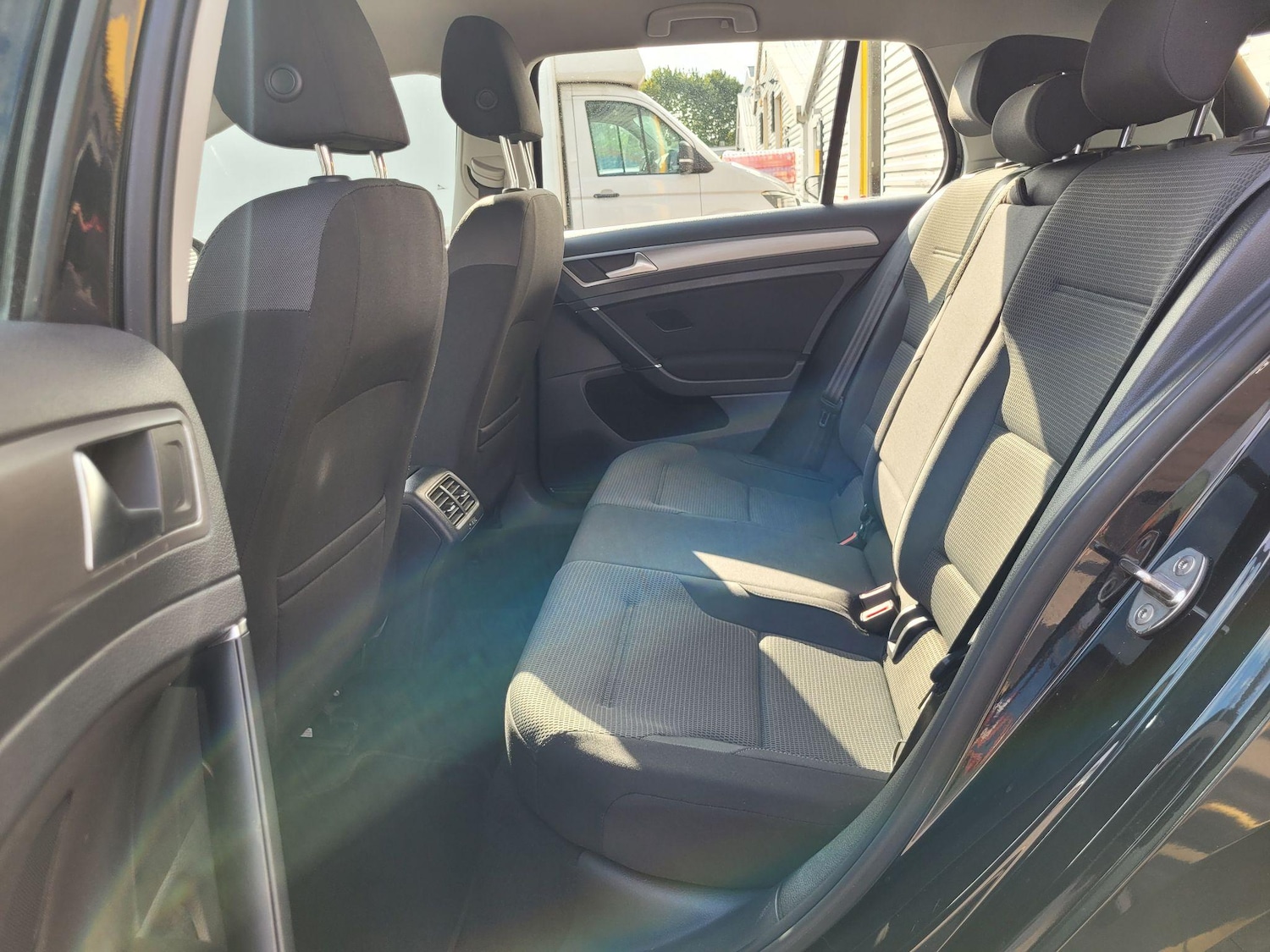 Used Volkswagen Golf 2015 for sale - 76317839: Photo 35
