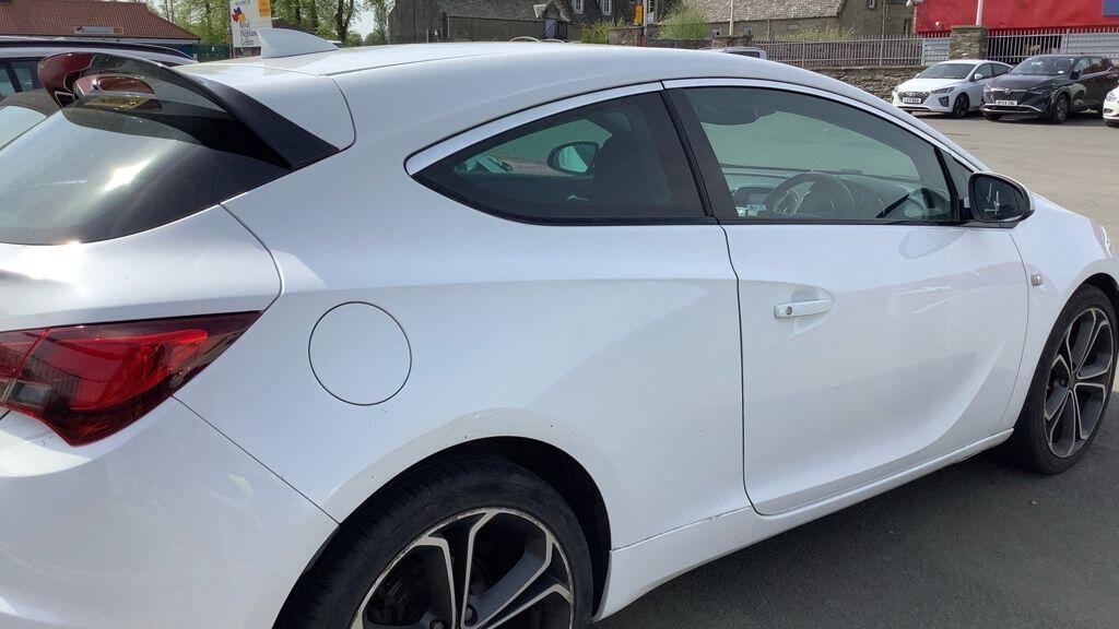Used Vauxhall Astra GTC 2017 for sale - 76440804: Photo 4