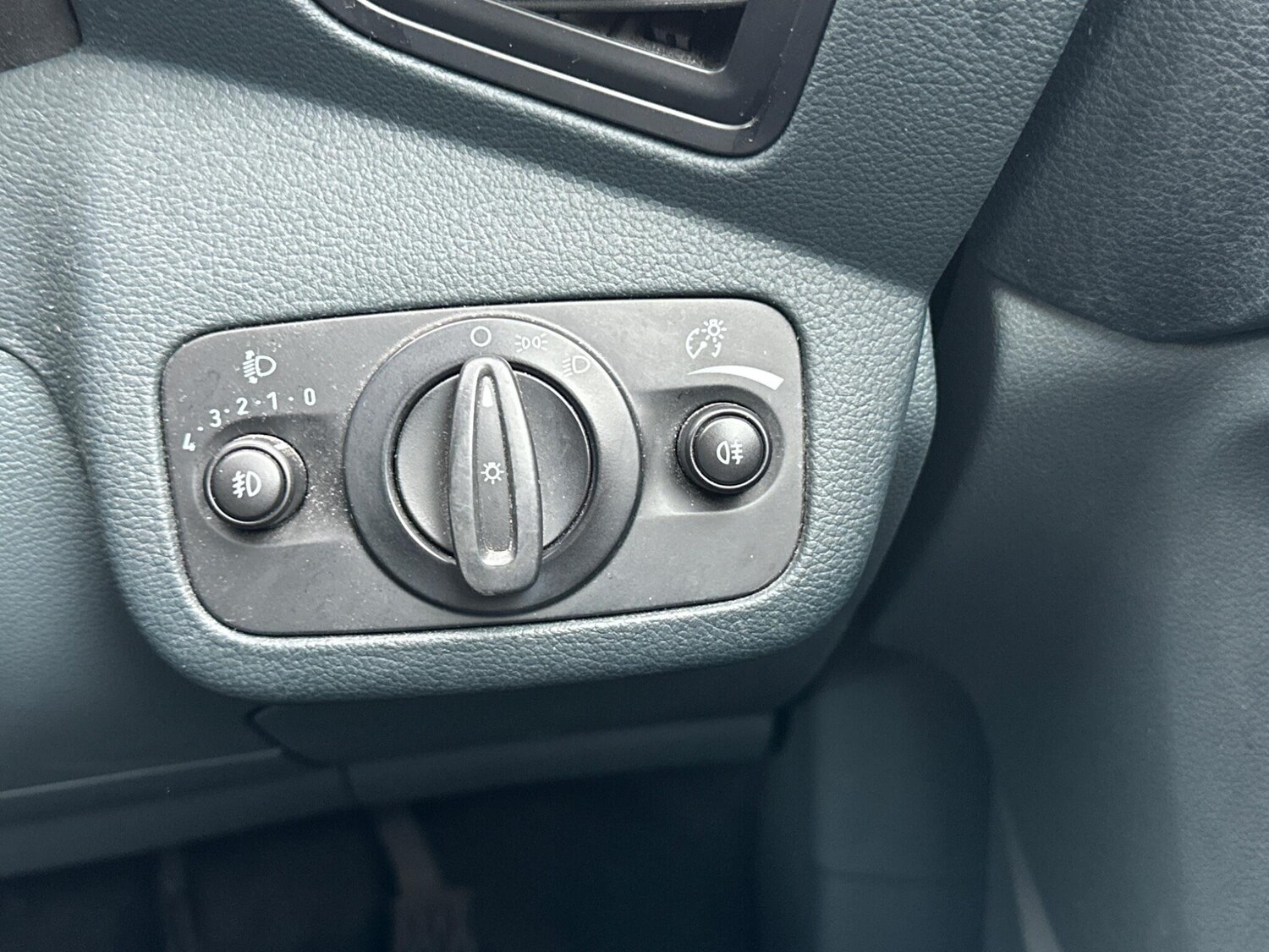 Used Ford C-Max 2014 for sale - 76441081: Photo 21