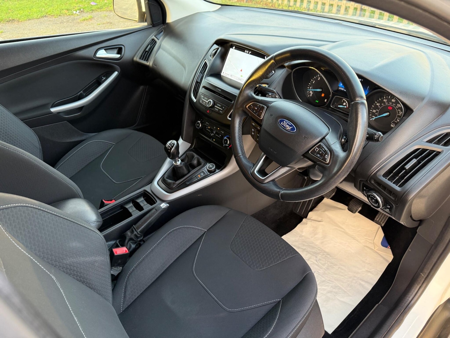 Used Ford Focus 2017 for sale - 76984904: Photo 17