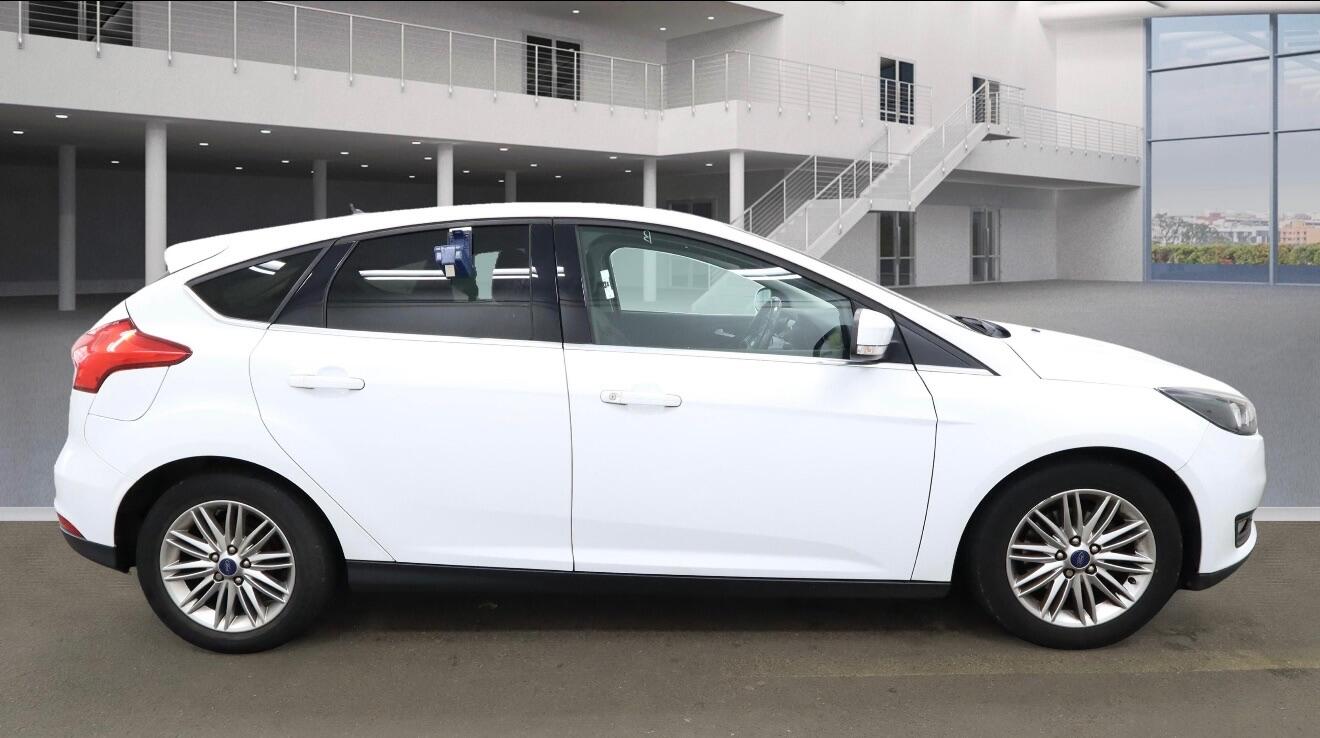 Used Ford Focus 2017 for sale - 76984904: Photo 5