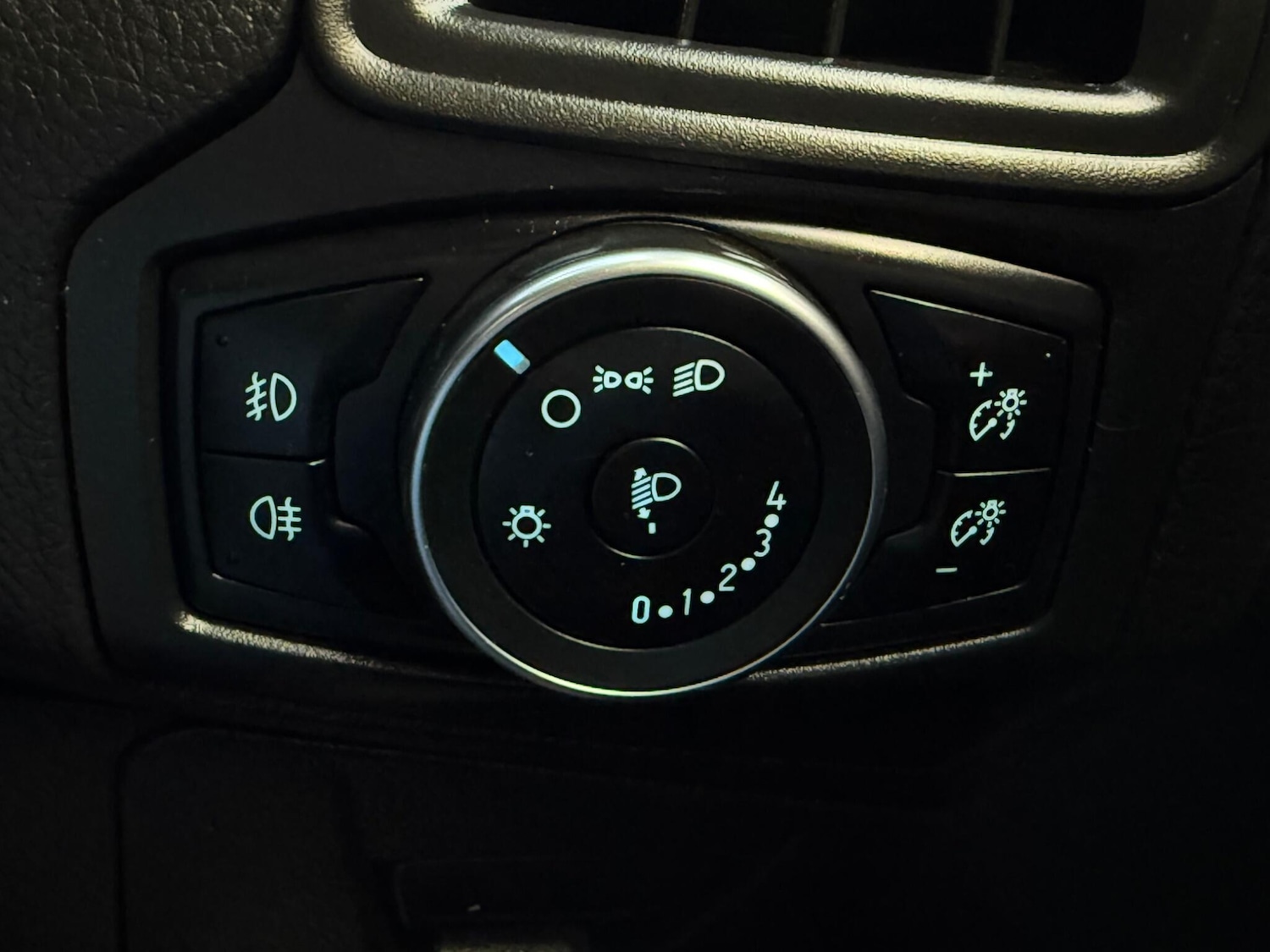 Used Ford Focus 2017 for sale - 76984904: Photo 55