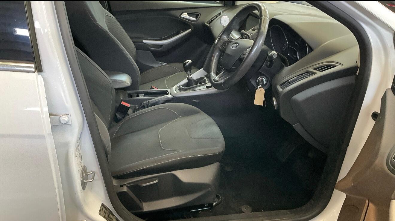 Used Ford Focus 2017 for sale - 76984904: Photo 9