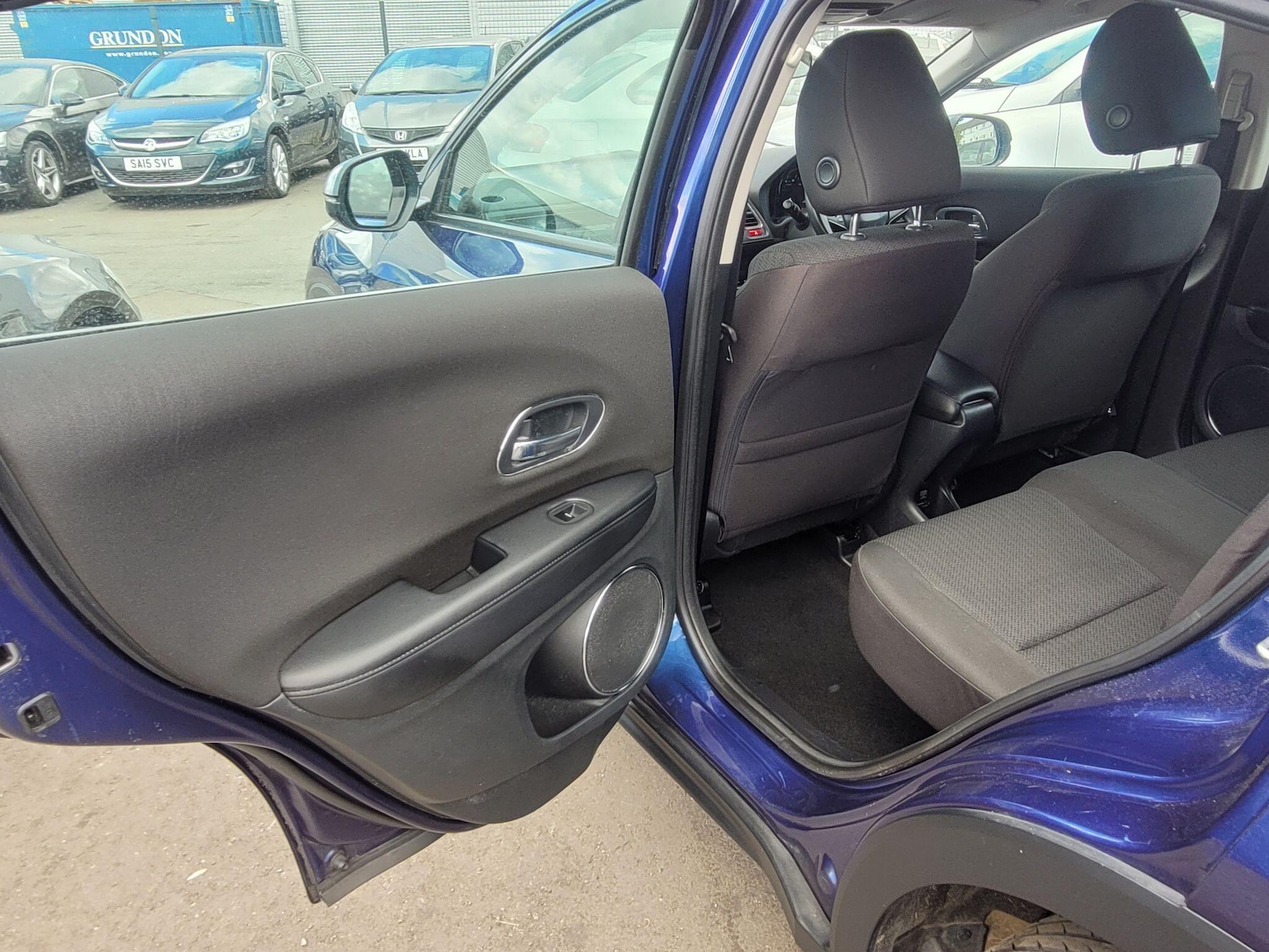 Used Honda HR-V 2015 for sale - 76831822: Photo 28