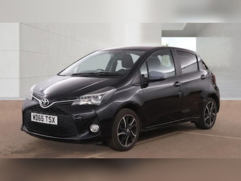 Used Toyota Yaris 2015 for sale - 79426745: Photo