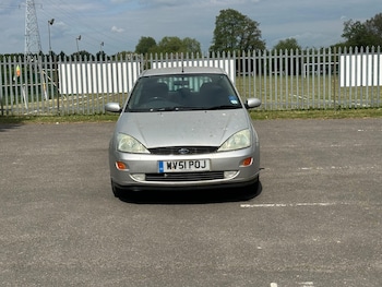 Used Ford Focus 2001 for sale - 78492535: Photo