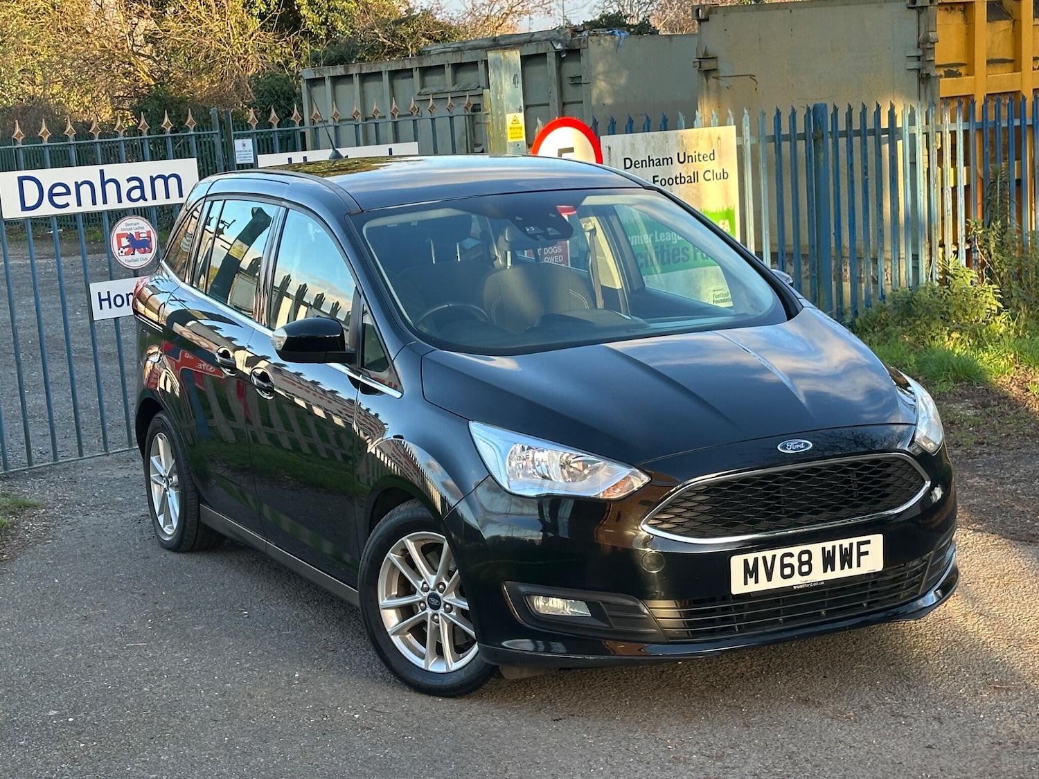 Used Ford Grand C-Max 2018 for sale - 77144210: Photo 2