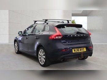 Used Volvo V40 2016 for sale - 79401185: Photo