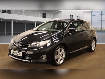 Used Toyota Auris 2013 for sale - 77799063: Photo