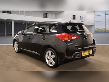 Used Toyota Auris 2013 for sale - 77799063: Photo