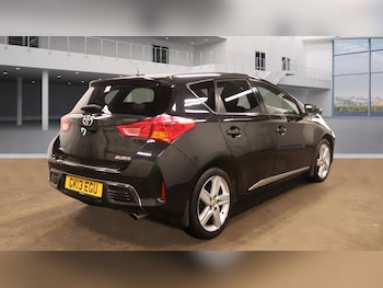 Used Toyota Auris 2013 for sale - 77799063: Photo