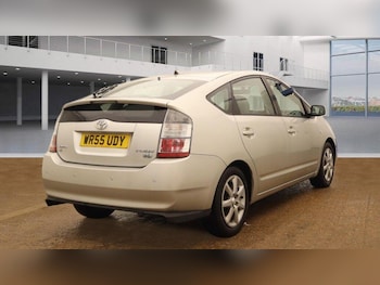 Used Toyota Prius 2005 for sale - 76432696: Photo