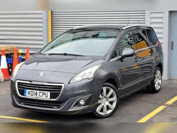 Used Peugeot 5008 2014 for sale - 75609804: Photo