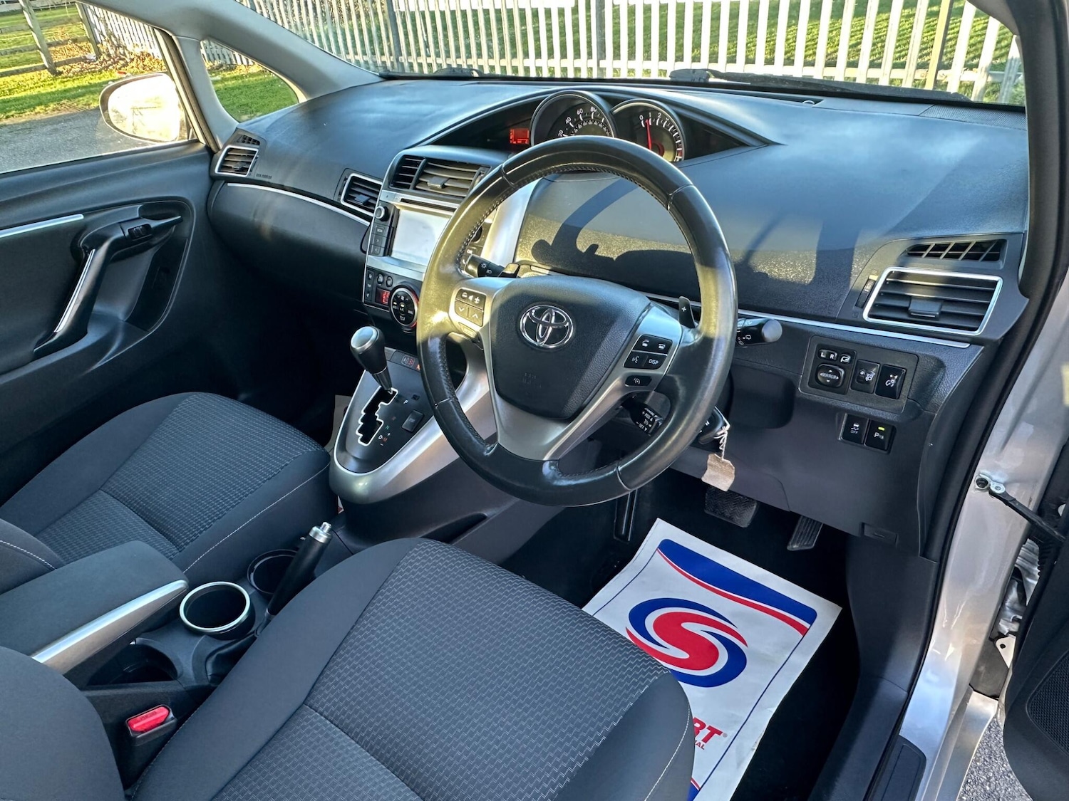 Used Toyota Verso 2015 for sale - 77440917: Photo 17