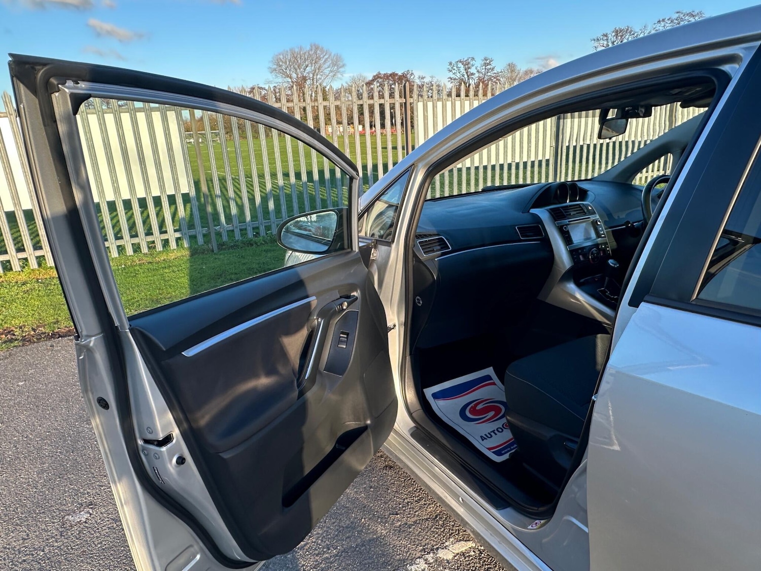 Used Toyota Verso 2015 for sale - 77440917: Photo 41