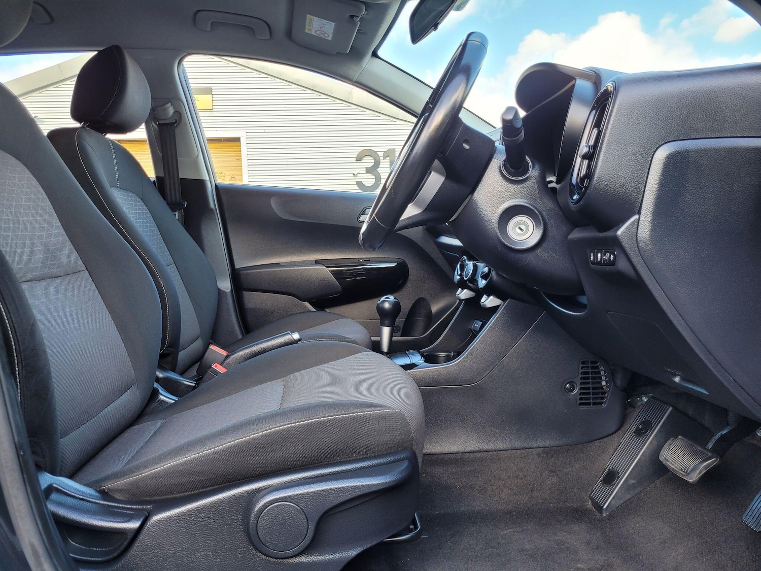 Used Kia Picanto 2018 for sale - 76831785: Photo 21