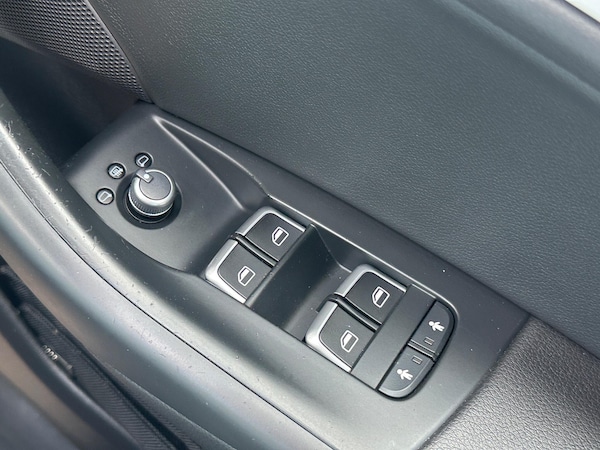 Used Audi Q3 2014 for sale - 74653216: Photo 28