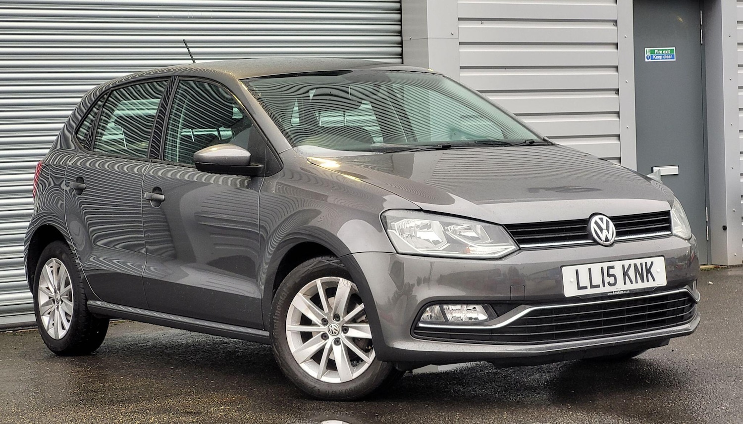 Used Volkswagen Polo 2015 for sale - 76831821: Photo 1