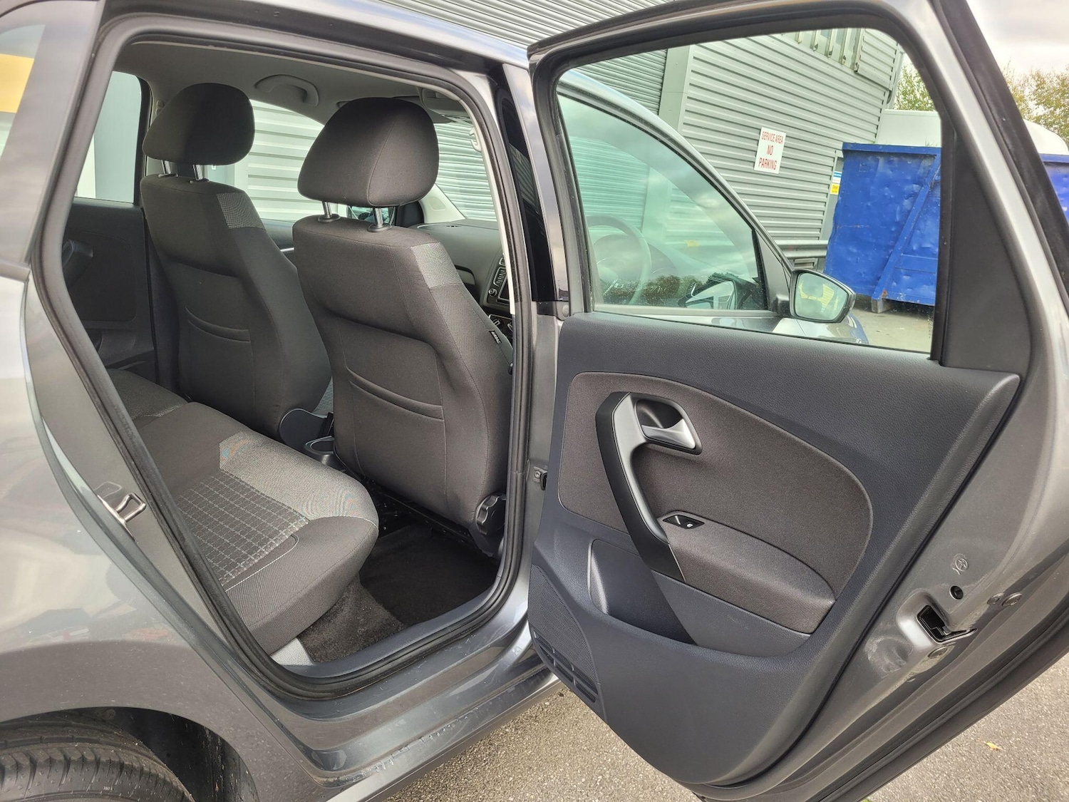 Used Volkswagen Polo 2015 for sale - 76831821: Photo 16