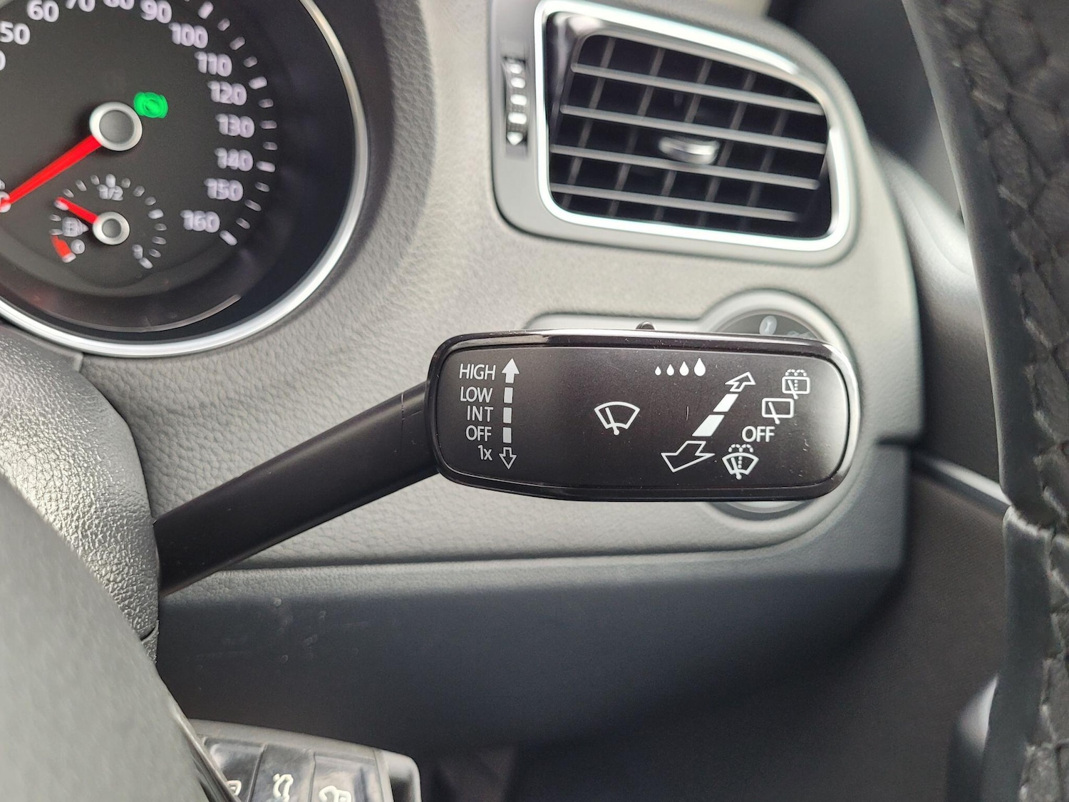 Used Volkswagen Polo 2015 for sale - 76831821: Photo 35