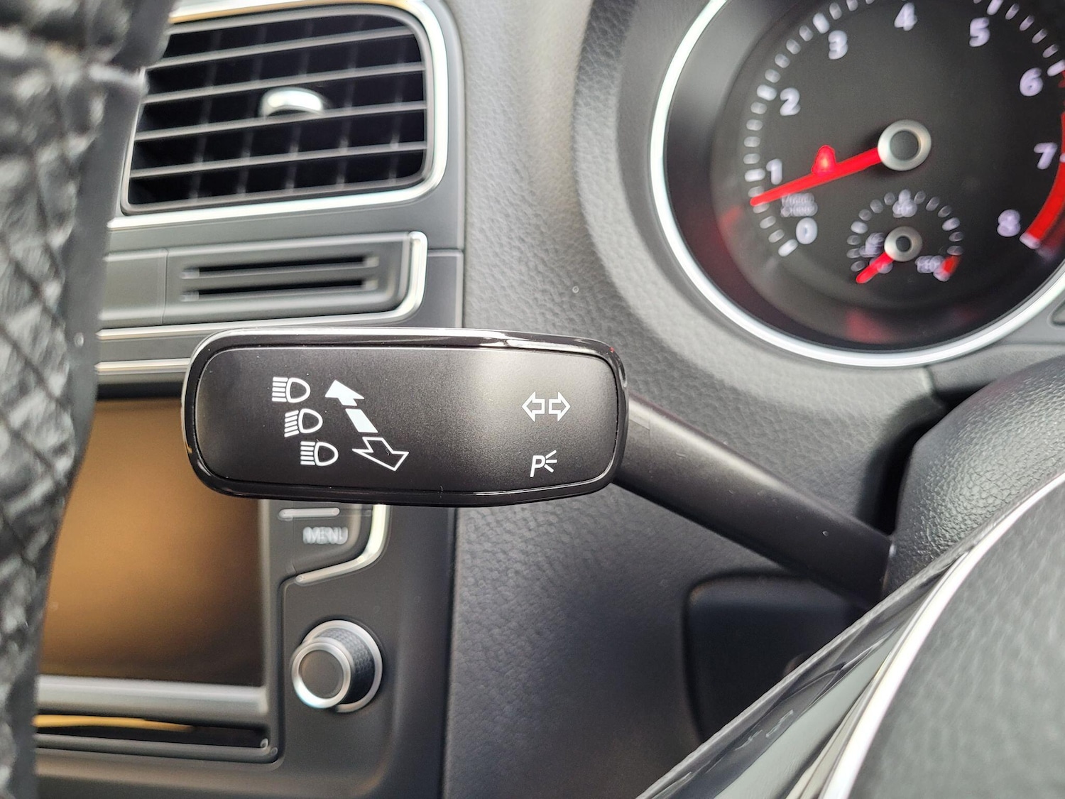 Used Volkswagen Polo 2015 for sale - 76831821: Photo 36