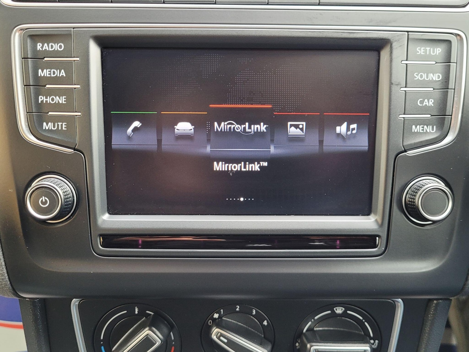 Used Volkswagen Polo 2015 for sale - 76831821: Photo 38