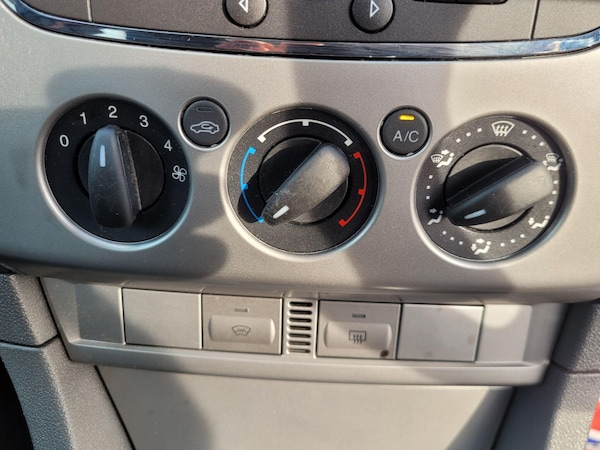 Used Ford Focus 2010 for sale - 76166757: Photo 28