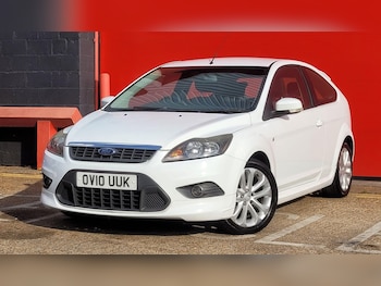 Used Ford Focus 2010 for sale - 76166757: Photo 2