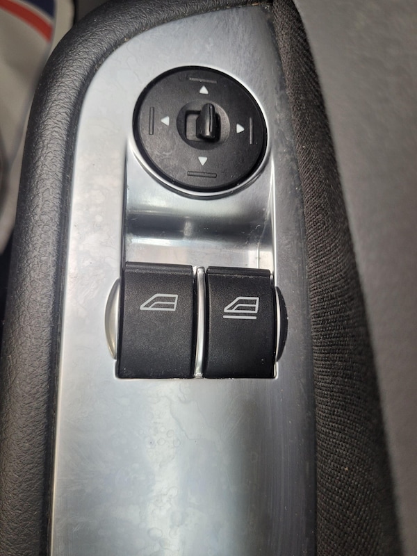 Used Ford Focus 2010 for sale - 76166757: Photo 33