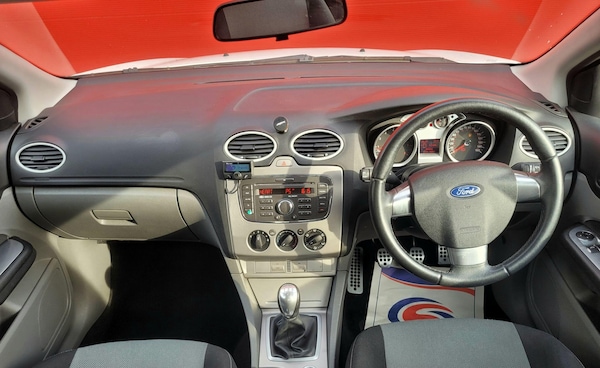 Used Ford Focus 2010 for sale - 76166757: Photo 36