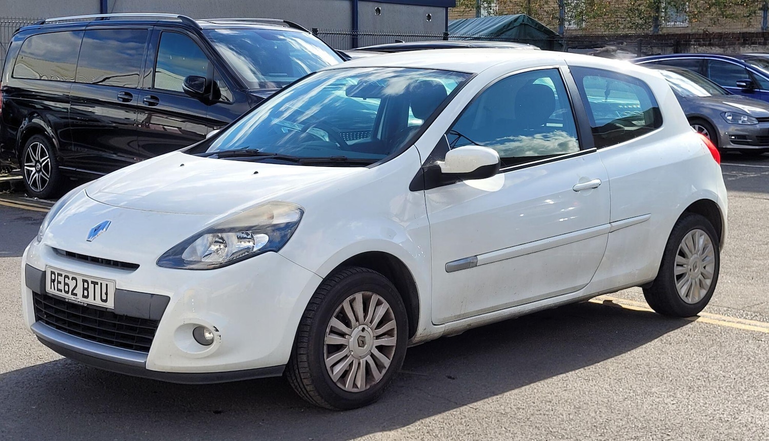 Used Renault Clio 2012 for sale - 76348763: Photo 3