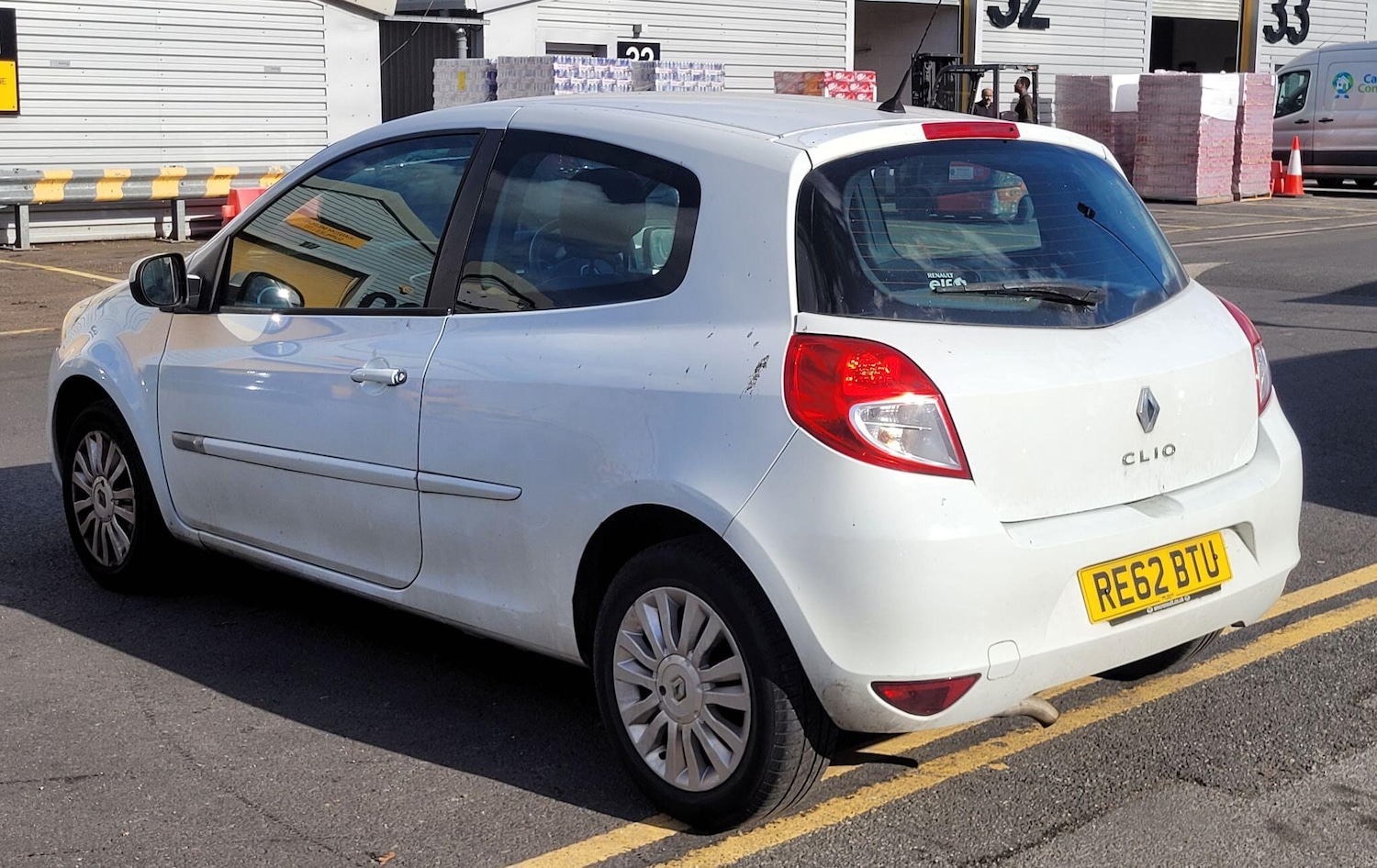 Used Renault Clio 2012 for sale - 76348763: Photo 4