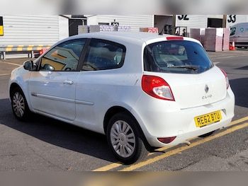 Used Renault Clio 2012 for sale - 76348763: Photo