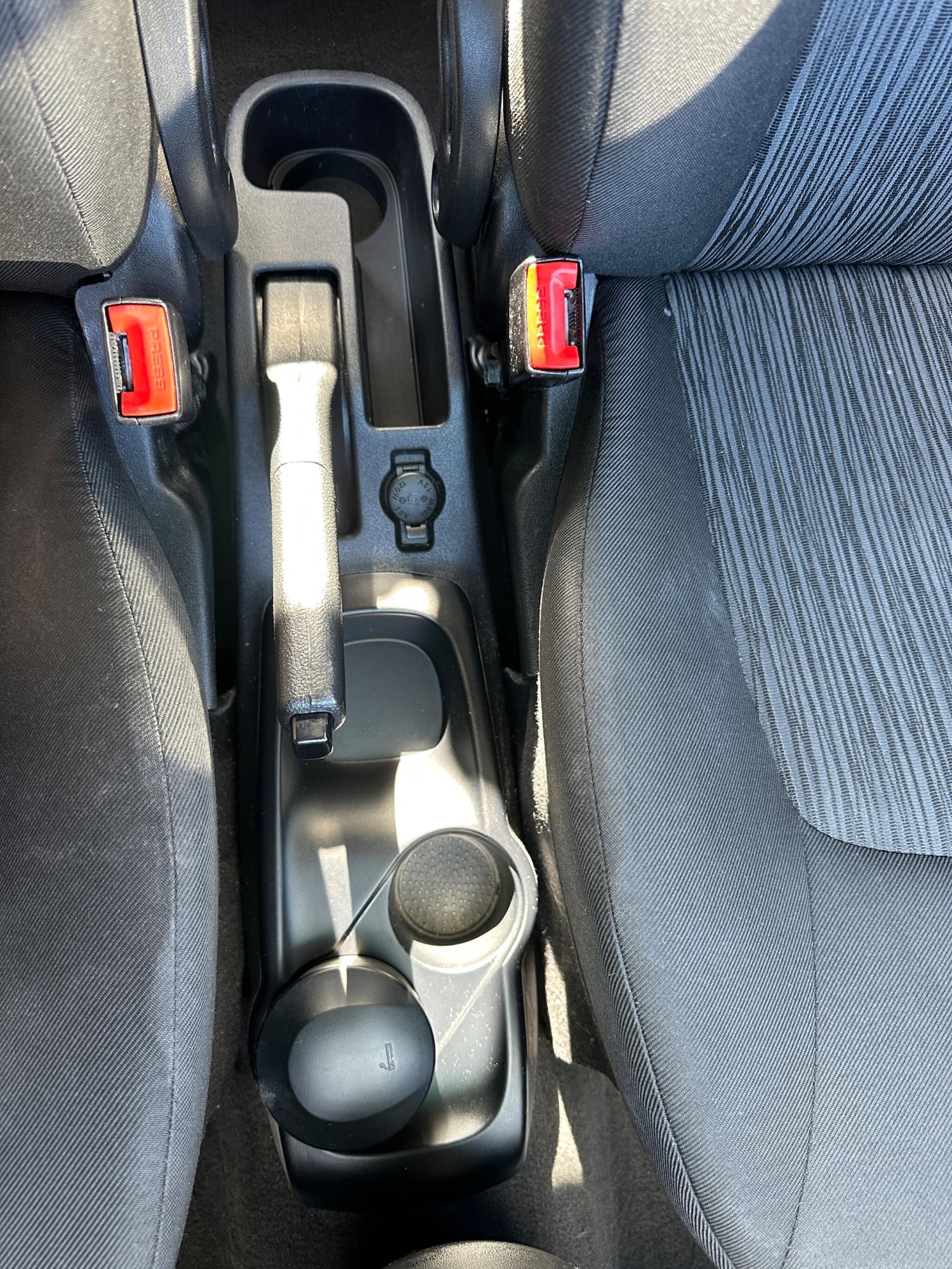 Used Hyundai i10 2012 for sale - 77839830: Photo 11