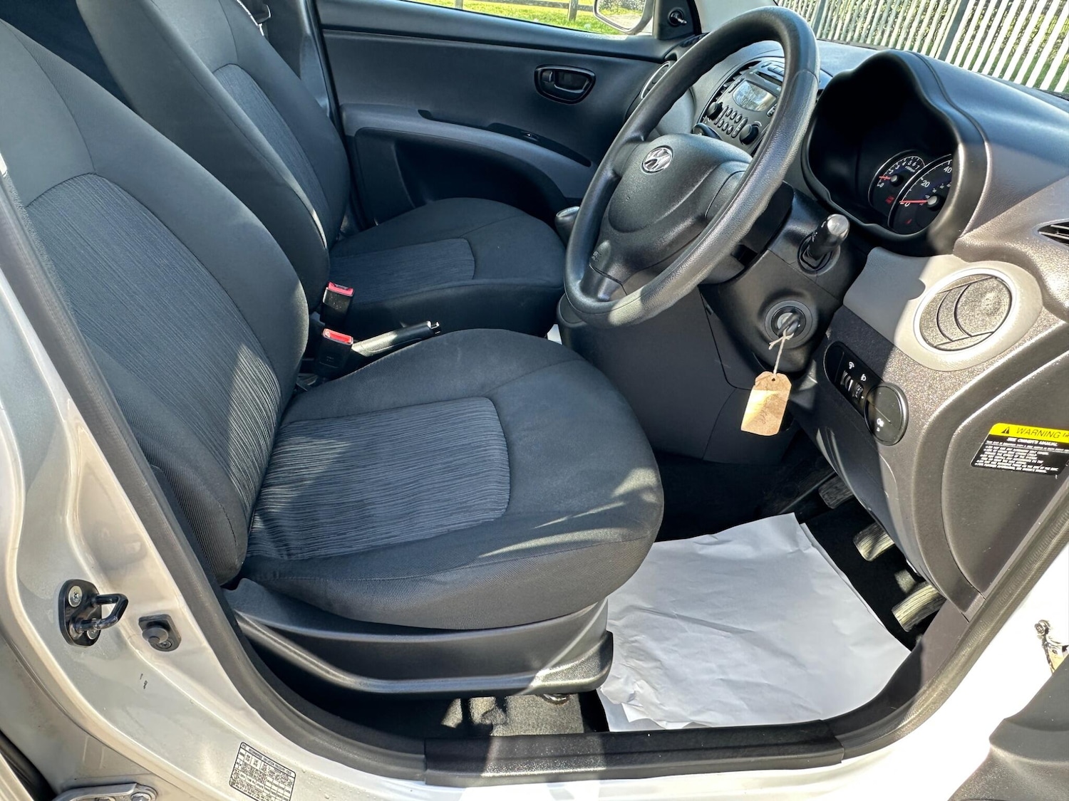 Used Hyundai i10 2012 for sale - 77839830: Photo 20