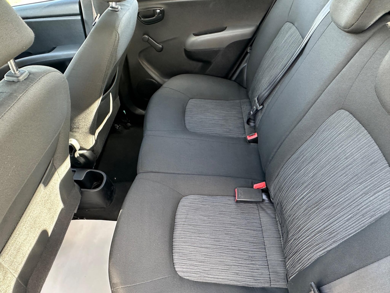 Used Hyundai i10 2012 for sale - 77839830: Photo 27