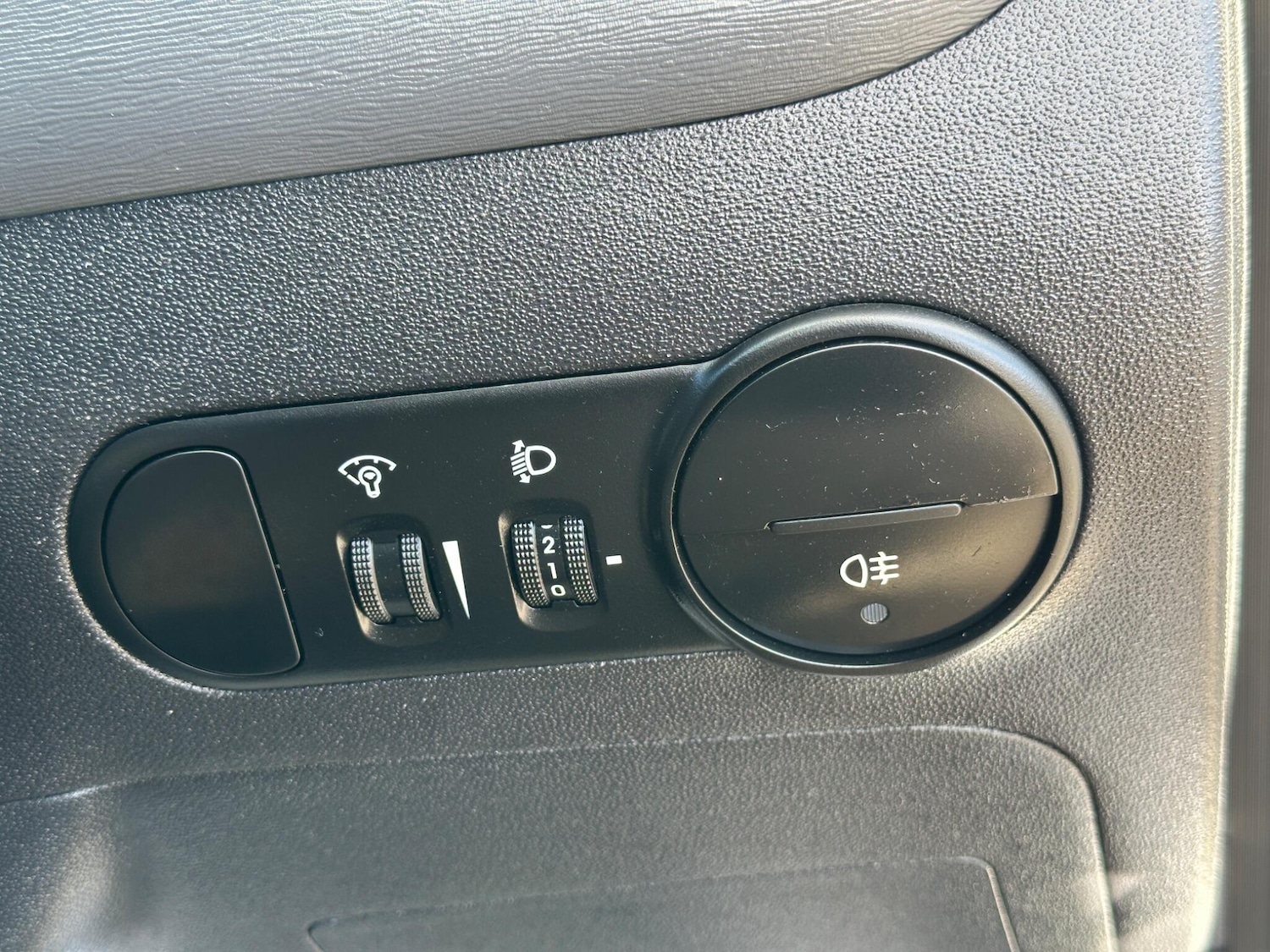 Used Hyundai i10 2012 for sale - 77839830: Photo 33