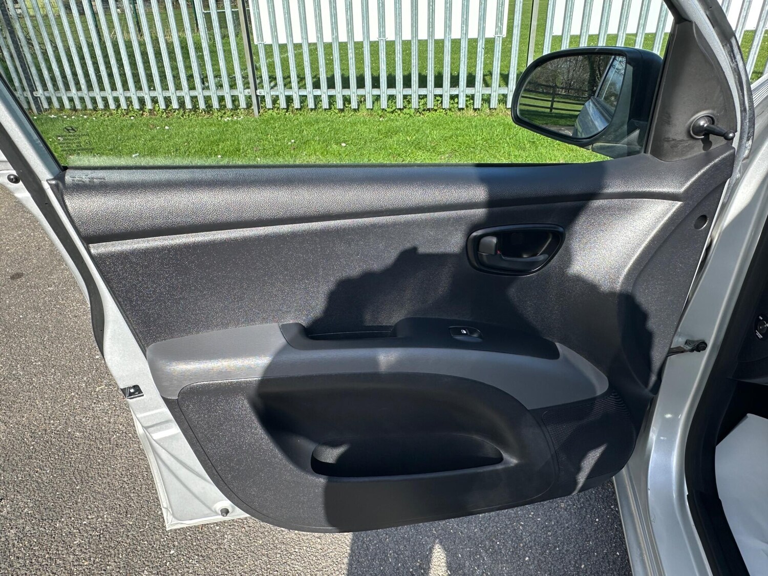 Used Hyundai i10 2012 for sale - 77839830: Photo 36