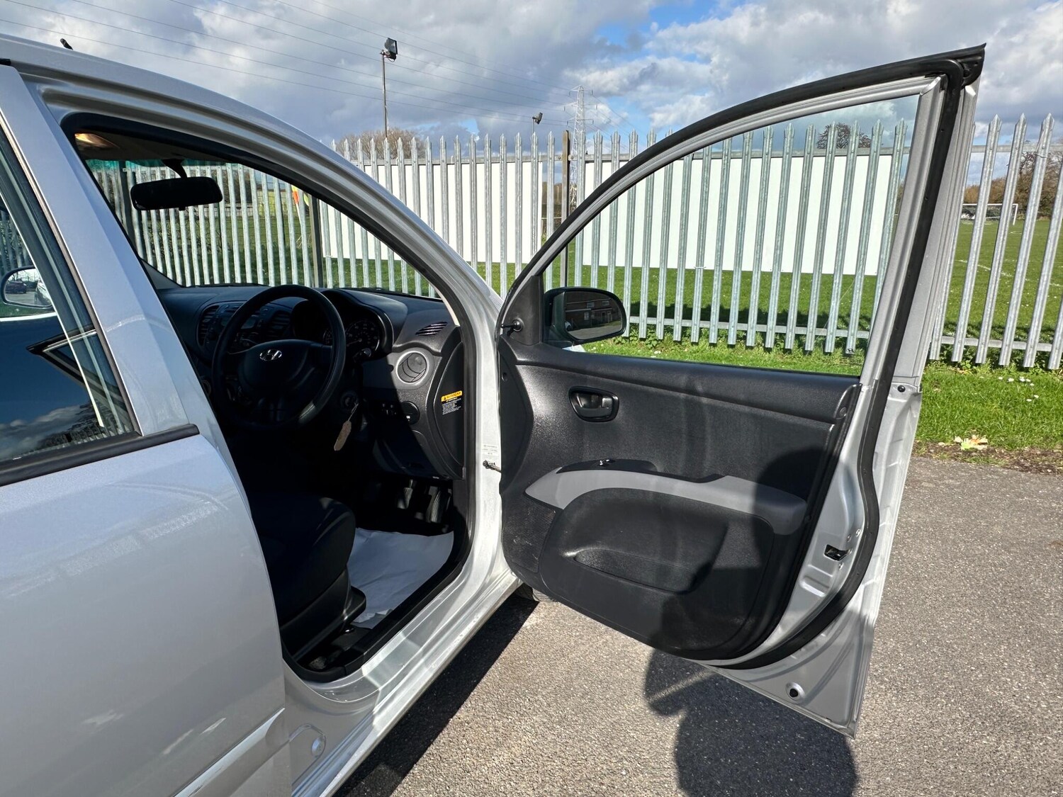 Used Hyundai i10 2012 for sale - 77839830: Photo 43