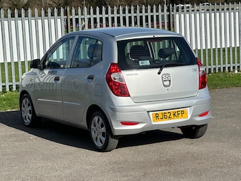Used Hyundai i10 2012 for sale - 77839830: Photo