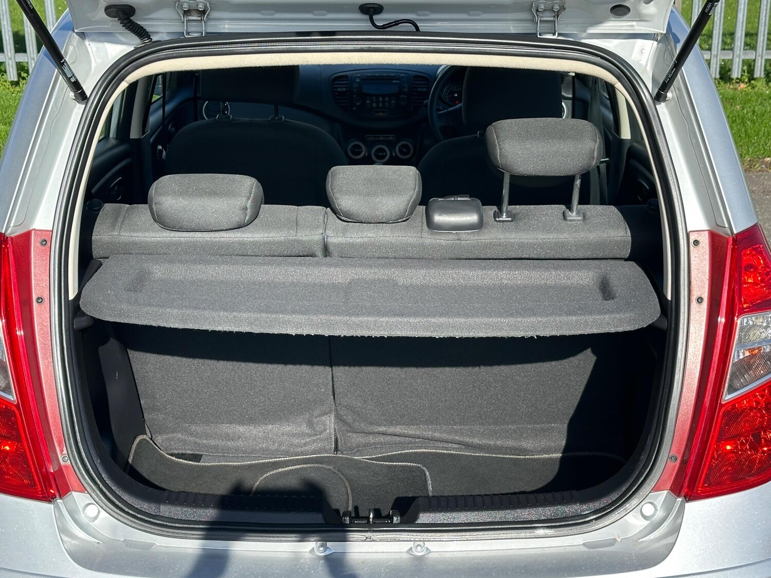 Used Hyundai i10 2012 for sale - 77839830: Photo 51