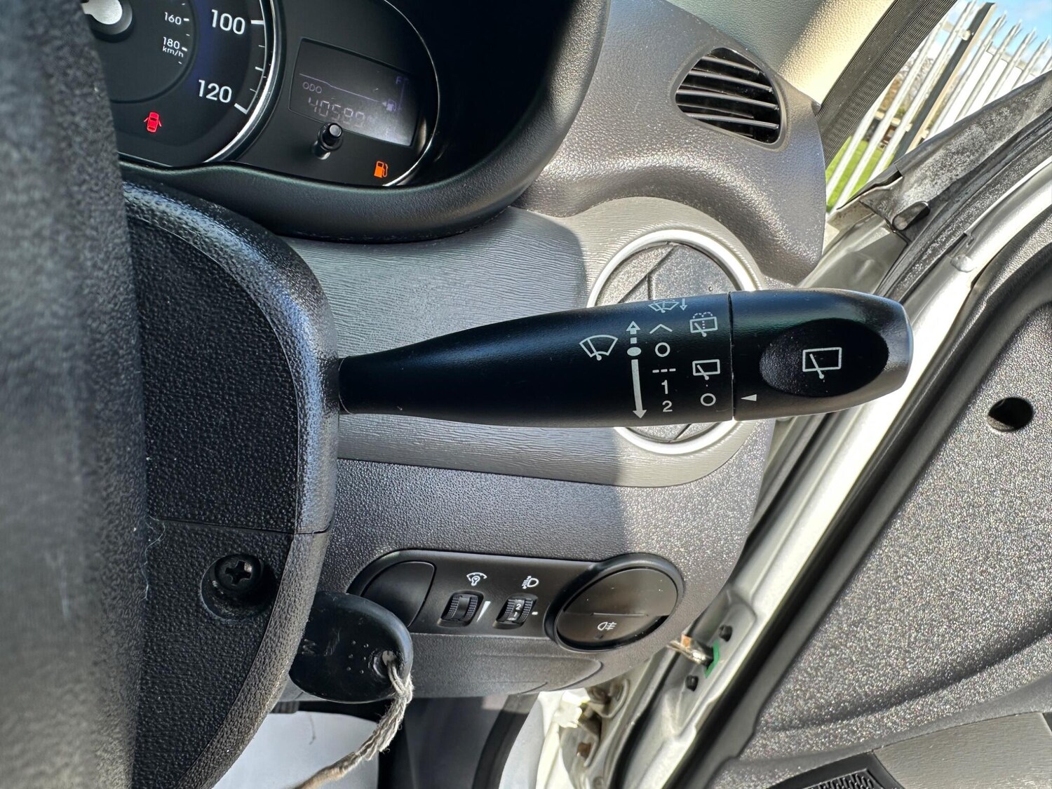 Used Hyundai i10 2012 for sale - 77839830: Photo 59