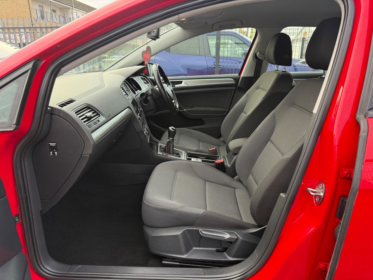 Used Volkswagen Golf 2015 for sale - 76984893: Photo 20