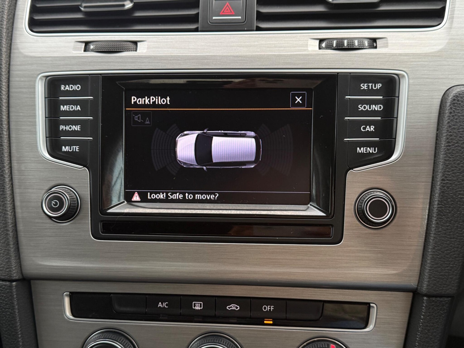 Used Volkswagen Golf 2015 for sale - 76984893: Photo 35