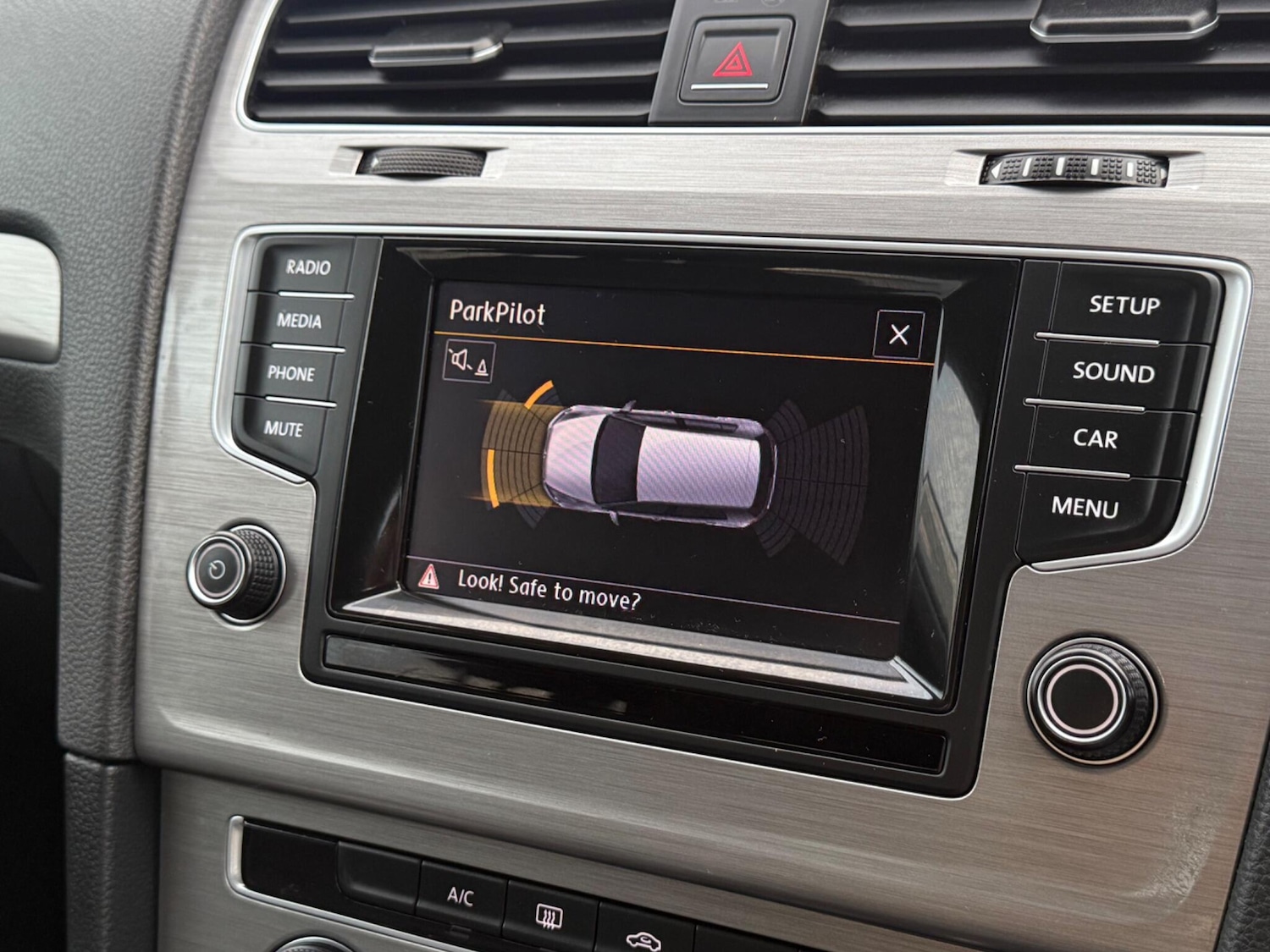 Used Volkswagen Golf 2015 for sale - 76984893: Photo 36