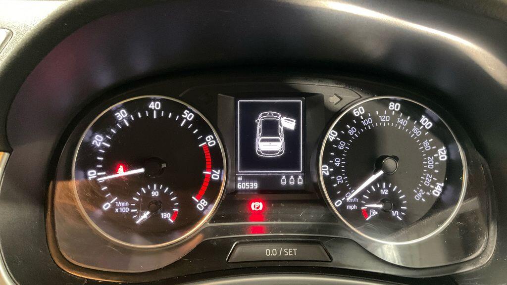 Used Skoda Fabia 2016 for sale - 77050123: Photo 9