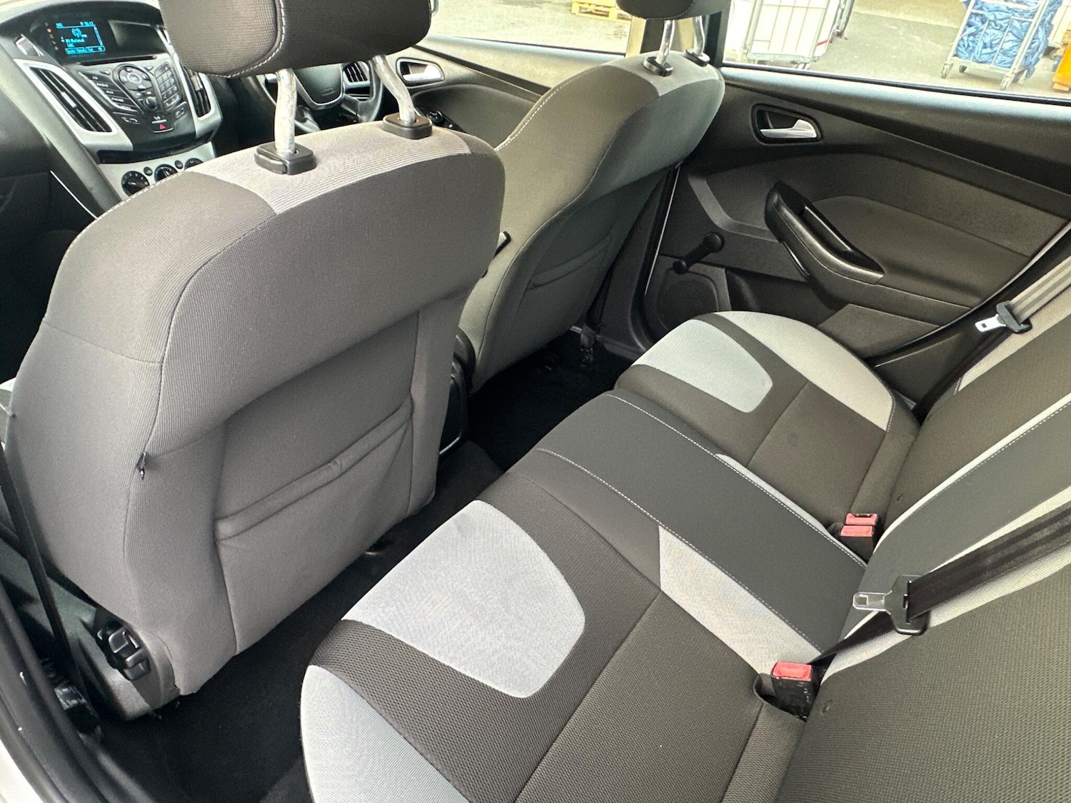 Used Ford Focus 2015 for sale - 76984905: Photo 24