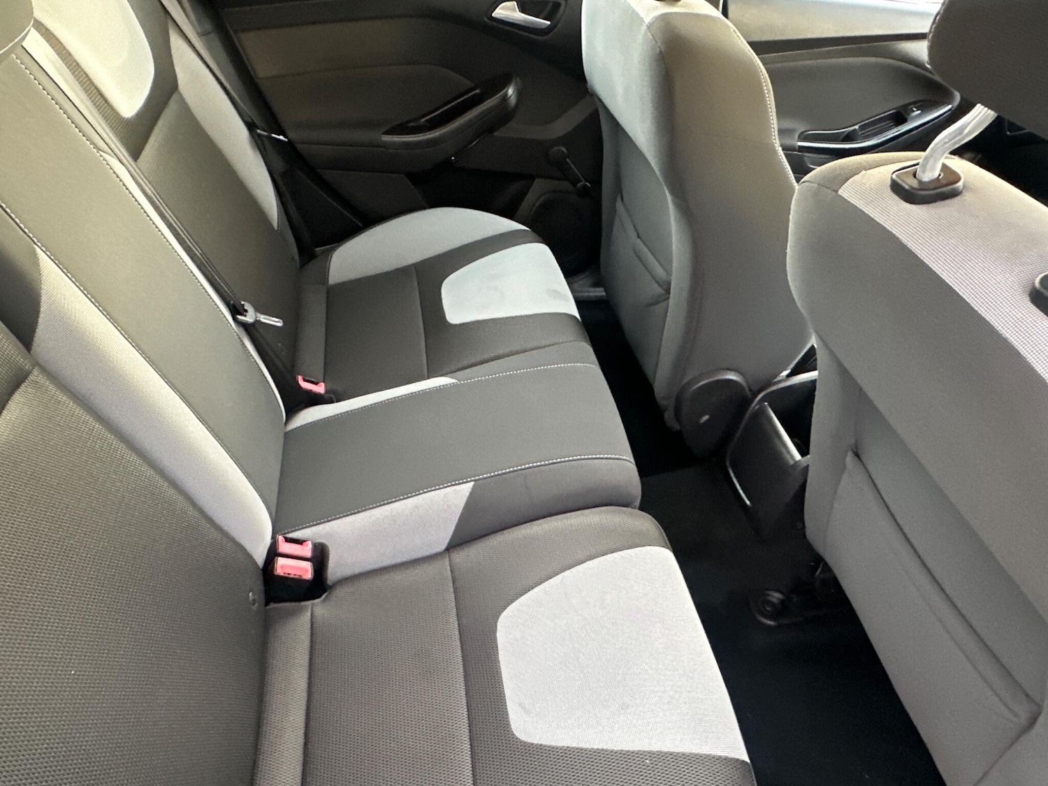 Used Ford Focus 2015 for sale - 76984905: Photo 26