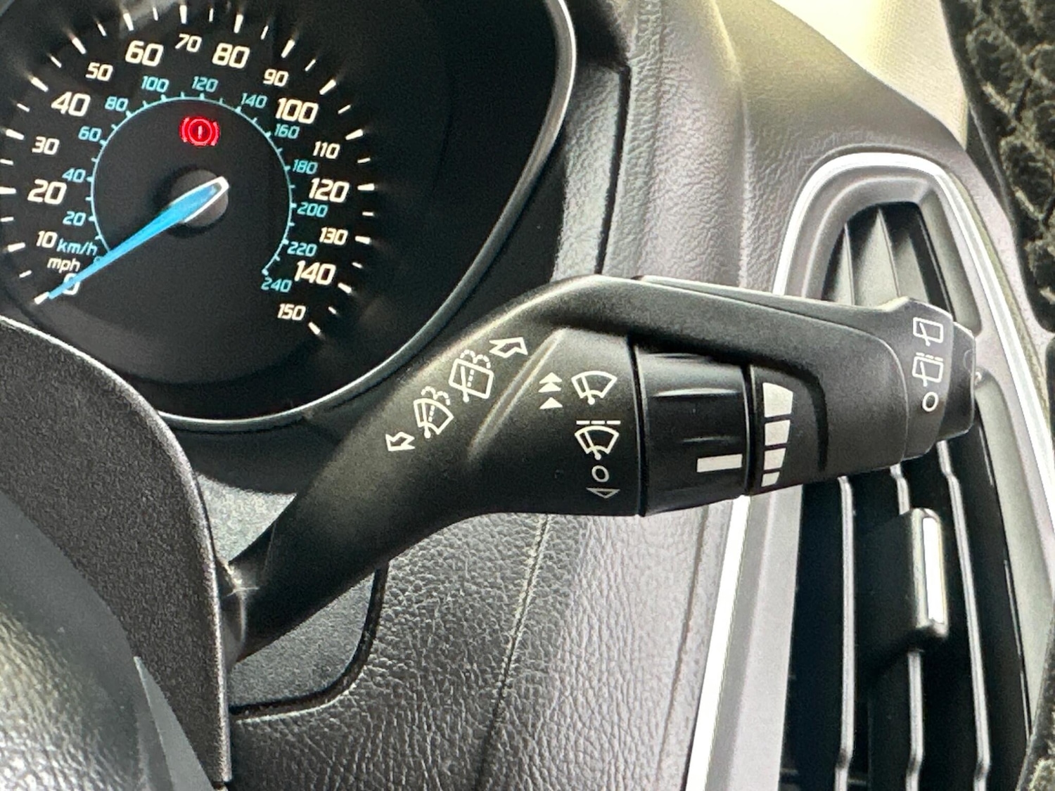 Used Ford Focus 2015 for sale - 76984905: Photo 33