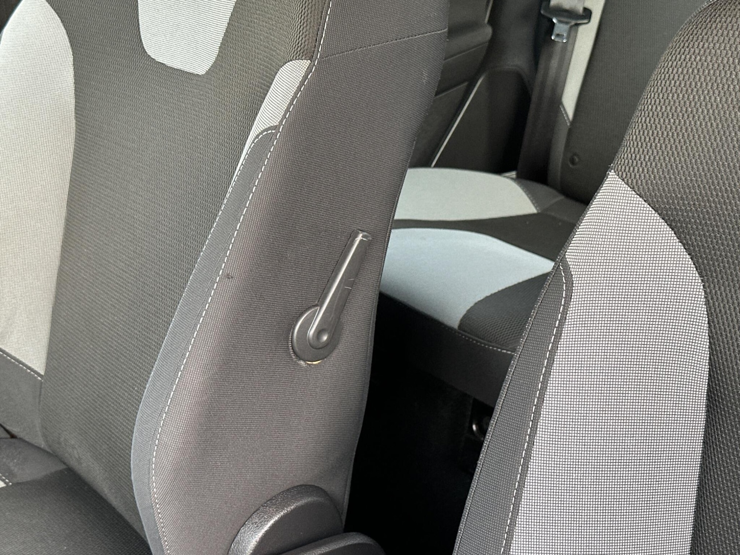 Used Ford Focus 2015 for sale - 76984905: Photo 54